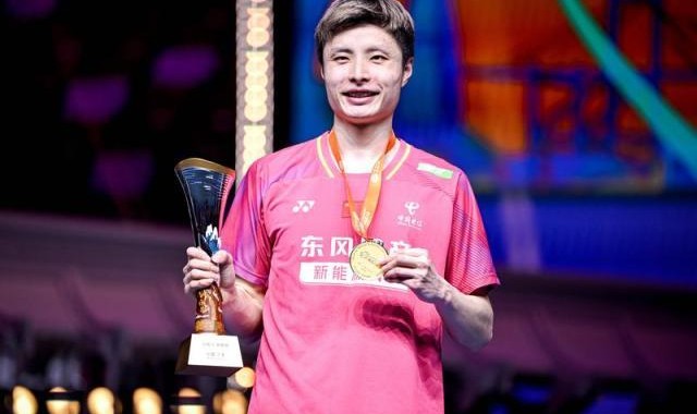 开云体育下载公司-石宇奇强势回归世界第一，国羽领跑男单、女双、混双